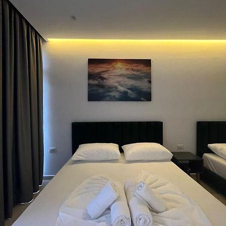 E&L Luxury Apartments Sarande Exterior photo