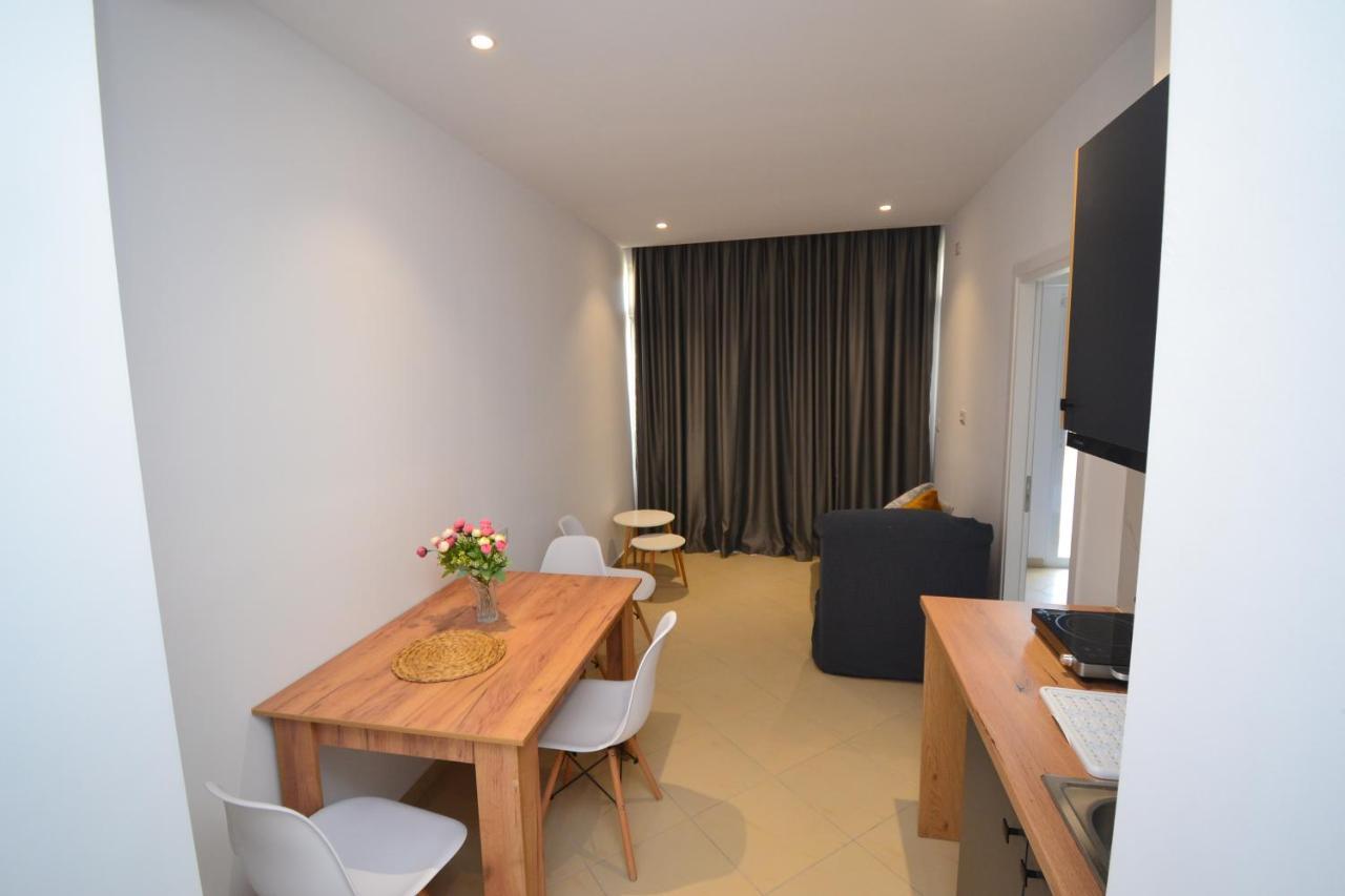 E&L Luxury Apartments Sarande Exterior photo