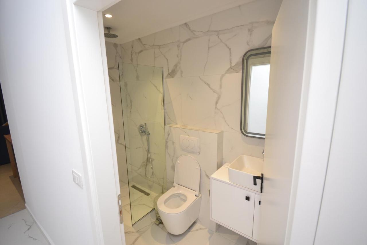 E&L Luxury Apartments Sarande Exterior photo